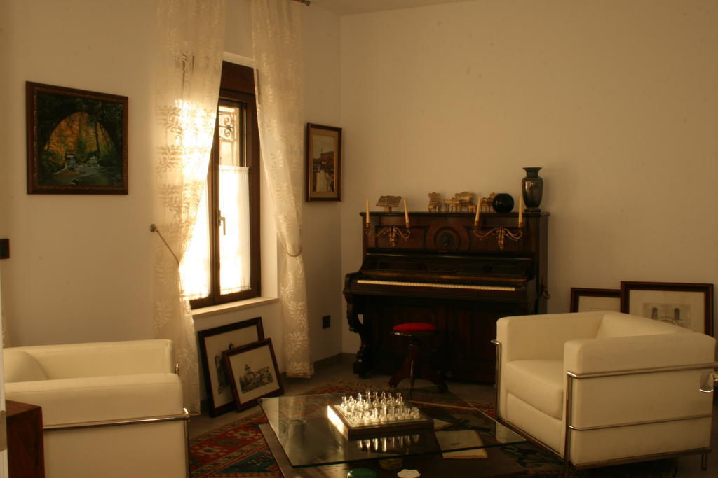 La Posada De Las Casitas Ampudia Bagian luar foto