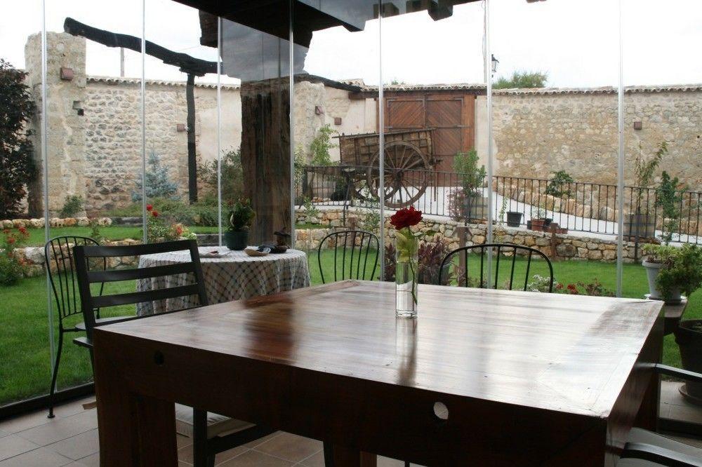 La Posada De Las Casitas Ampudia Bagian luar foto